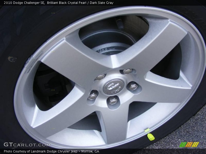 Brilliant Black Crystal Pearl / Dark Slate Gray 2010 Dodge Challenger SE