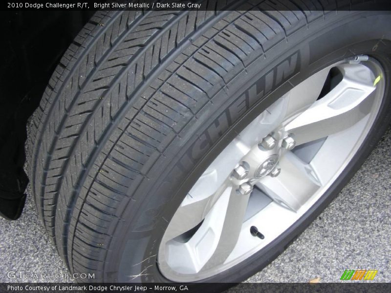 Bright Silver Metallic / Dark Slate Gray 2010 Dodge Challenger R/T