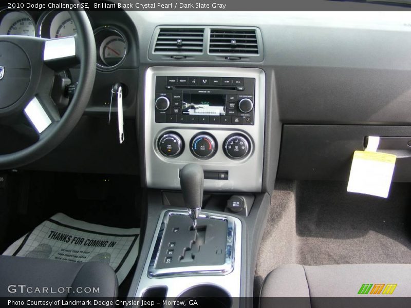Brilliant Black Crystal Pearl / Dark Slate Gray 2010 Dodge Challenger SE