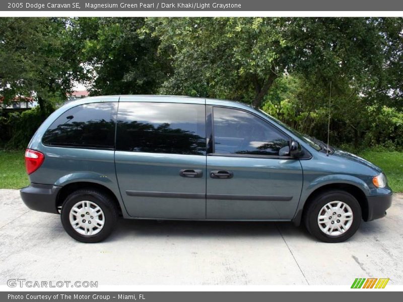 Magnesium Green Pearl / Dark Khaki/Light Graystone 2005 Dodge Caravan SE