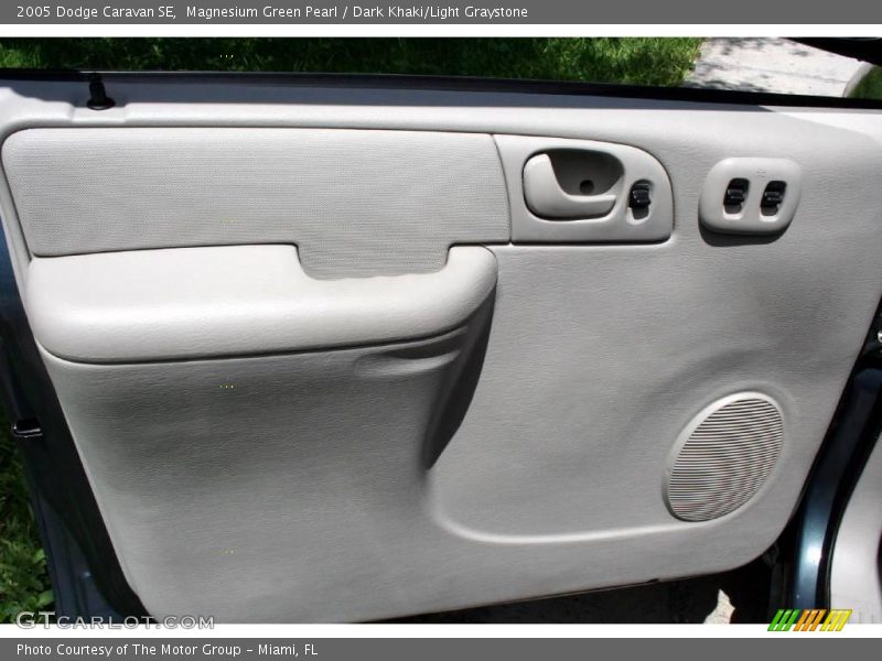 Magnesium Green Pearl / Dark Khaki/Light Graystone 2005 Dodge Caravan SE
