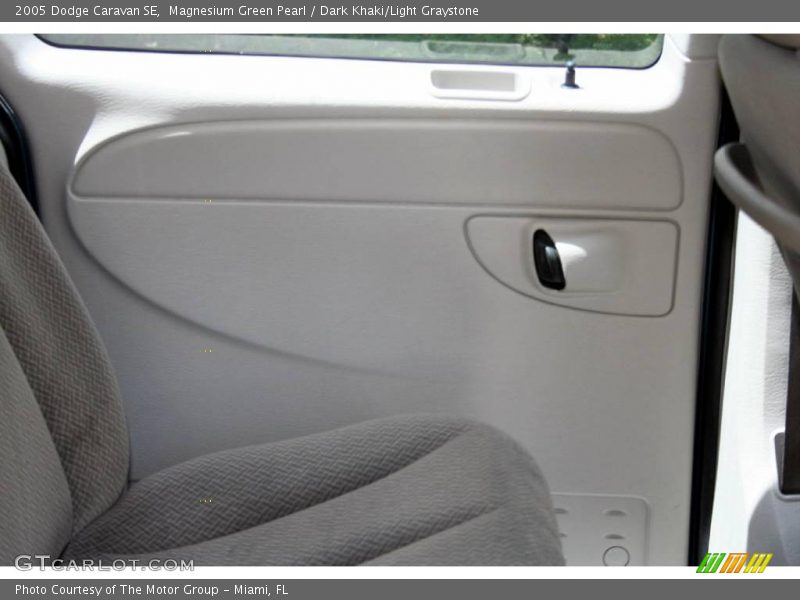 Magnesium Green Pearl / Dark Khaki/Light Graystone 2005 Dodge Caravan SE