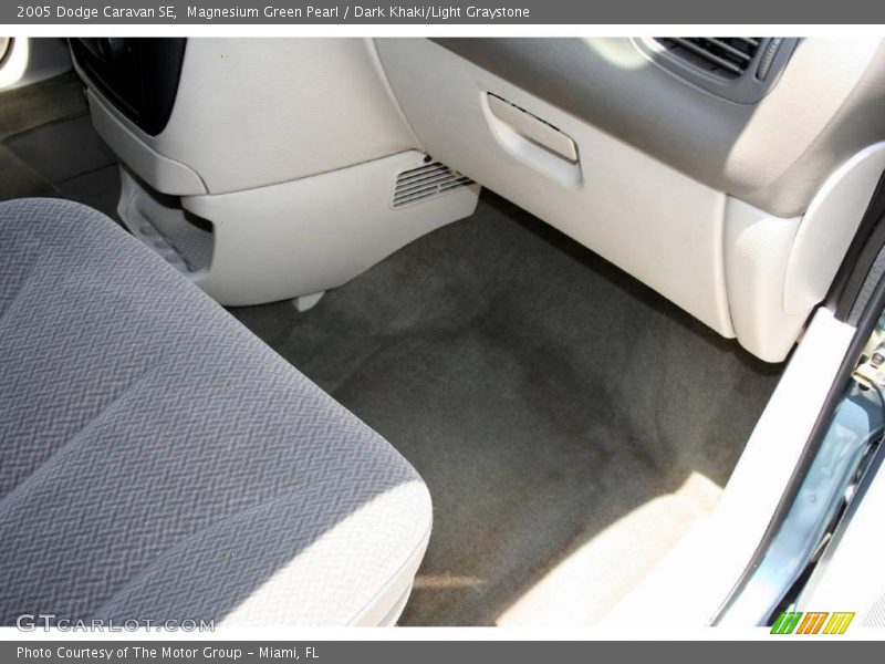 Magnesium Green Pearl / Dark Khaki/Light Graystone 2005 Dodge Caravan SE