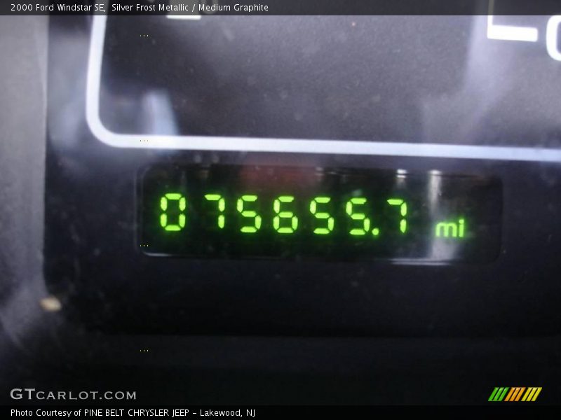 Silver Frost Metallic / Medium Graphite 2000 Ford Windstar SE