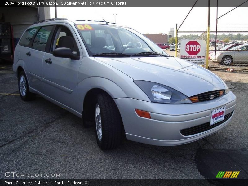 CD Silver Metallic / Medium Graphite 2004 Ford Focus ZTW Wagon