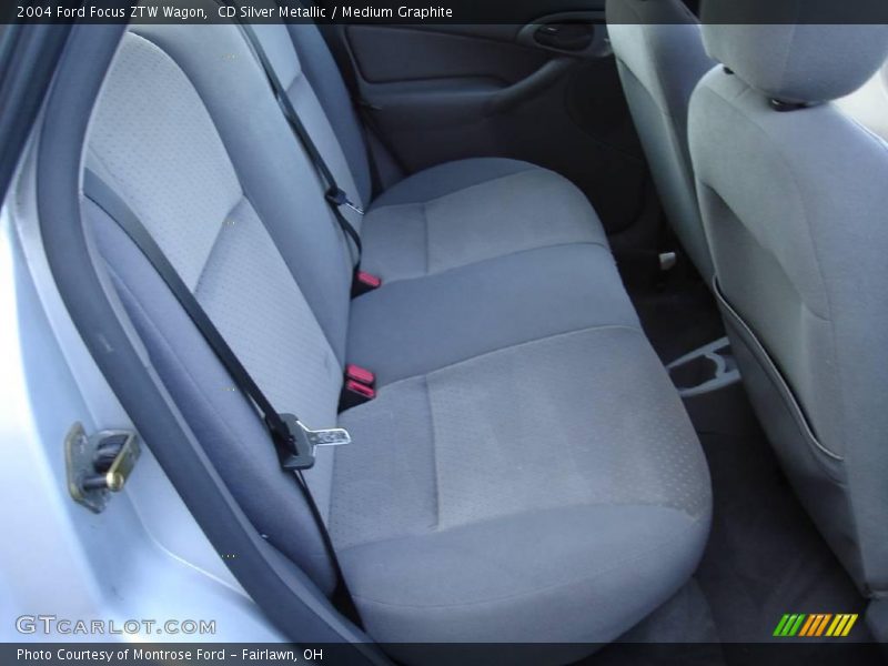 CD Silver Metallic / Medium Graphite 2004 Ford Focus ZTW Wagon