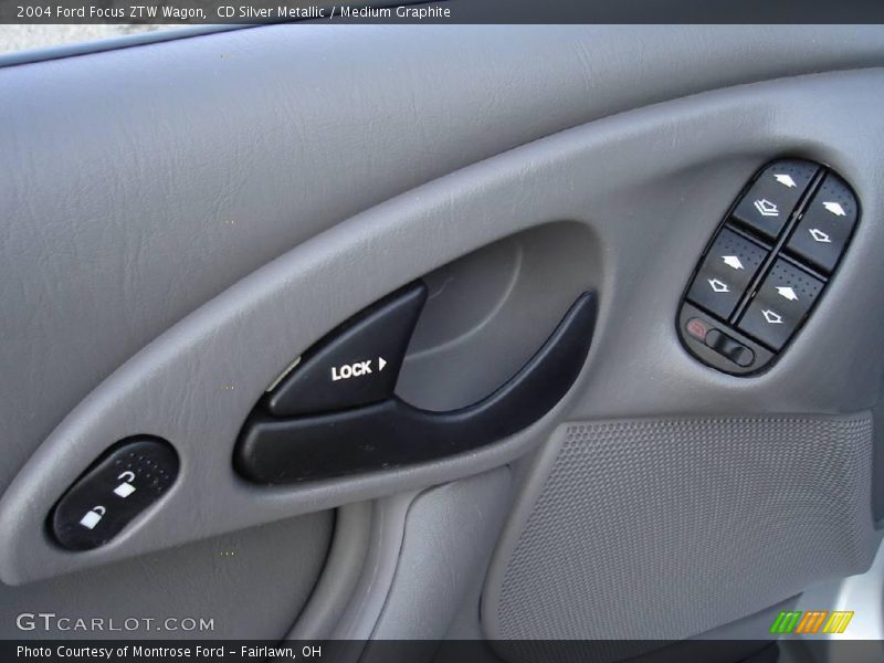 CD Silver Metallic / Medium Graphite 2004 Ford Focus ZTW Wagon