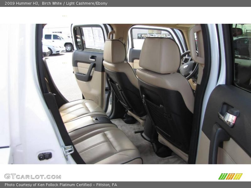 Birch White / Light Cashmere/Ebony 2009 Hummer H3