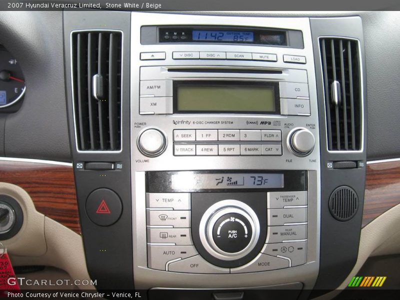 Stone White / Beige 2007 Hyundai Veracruz Limited