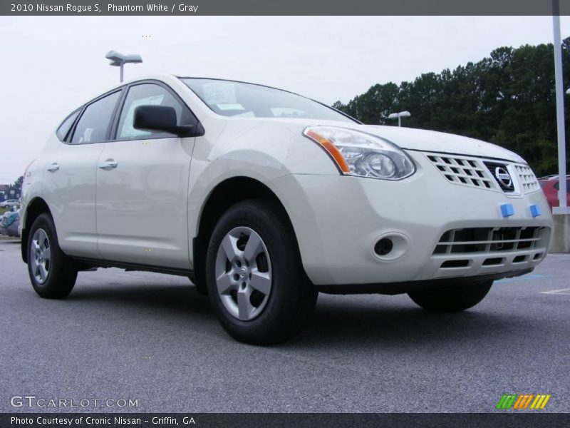 Phantom White / Gray 2010 Nissan Rogue S