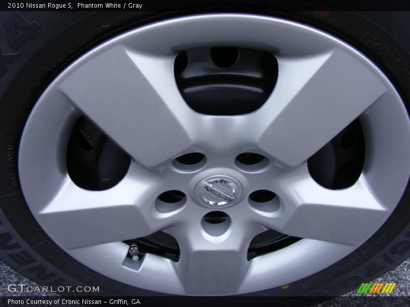Phantom White / Gray 2010 Nissan Rogue S