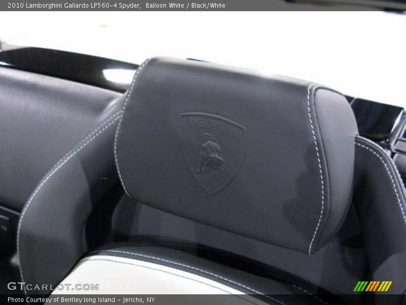  2010 Gallardo LP560-4 Spyder Black/White Interior
