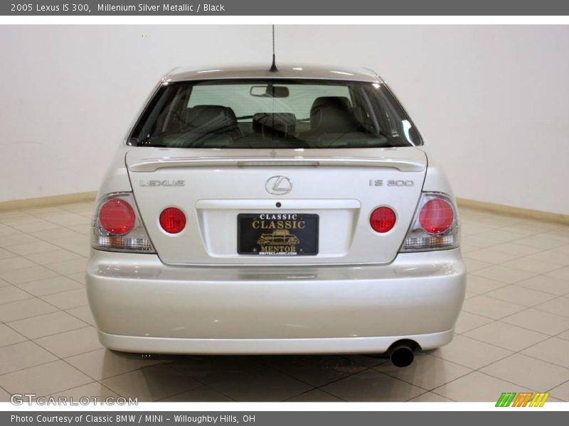 Millenium Silver Metallic / Black 2005 Lexus IS 300