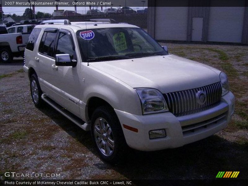 Oxford White / Camel 2007 Mercury Mountaineer Premier