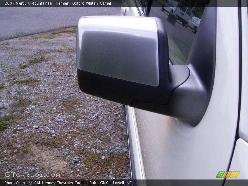Oxford White / Camel 2007 Mercury Mountaineer Premier
