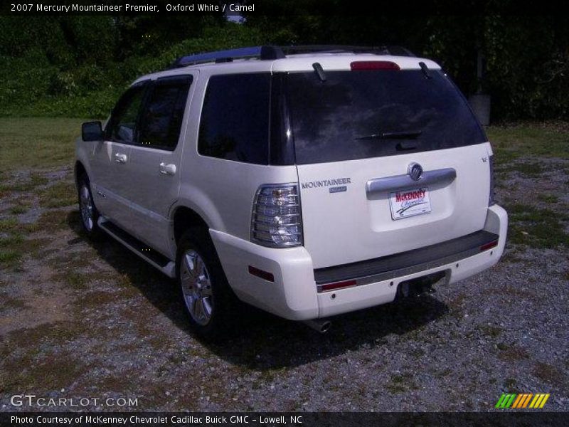 Oxford White / Camel 2007 Mercury Mountaineer Premier