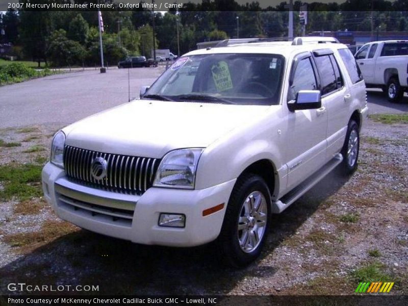 Oxford White / Camel 2007 Mercury Mountaineer Premier