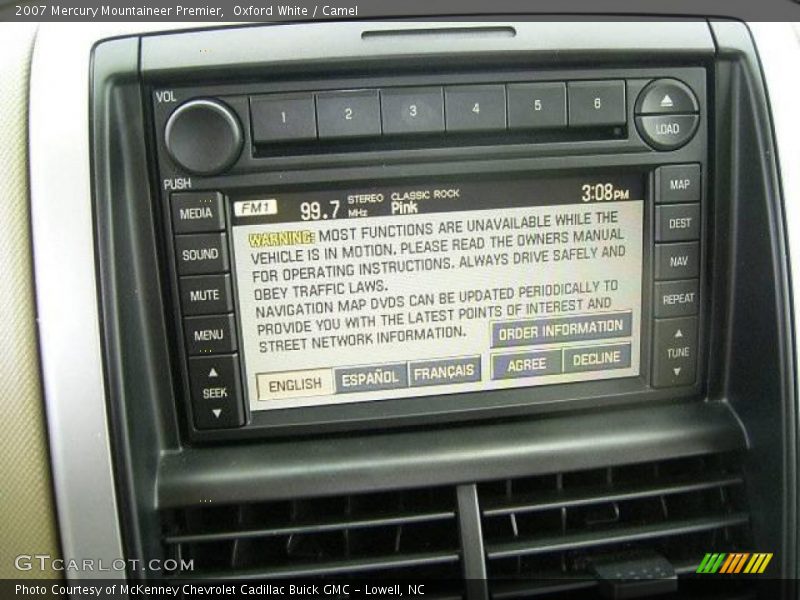 Oxford White / Camel 2007 Mercury Mountaineer Premier