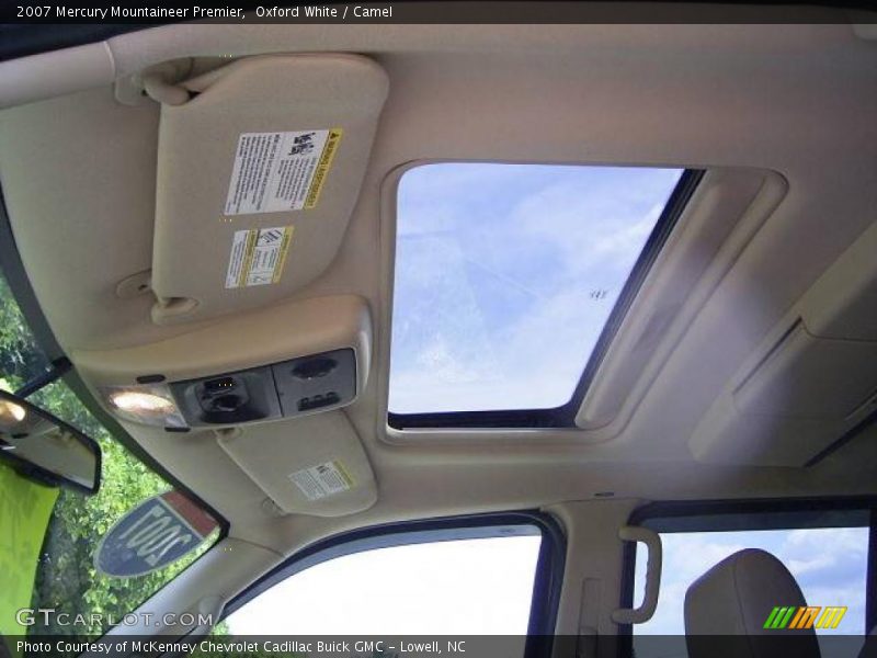 Oxford White / Camel 2007 Mercury Mountaineer Premier