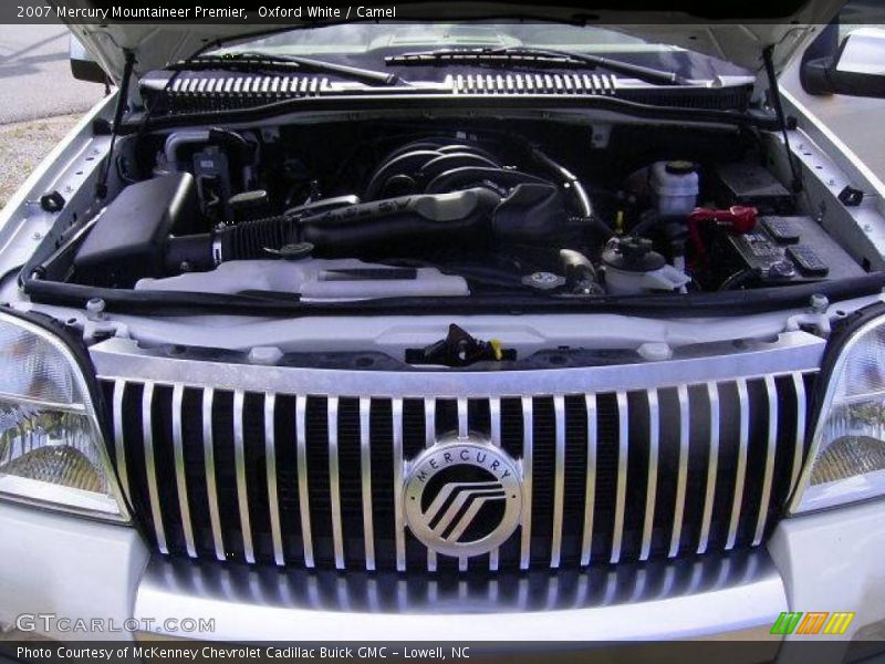 Oxford White / Camel 2007 Mercury Mountaineer Premier