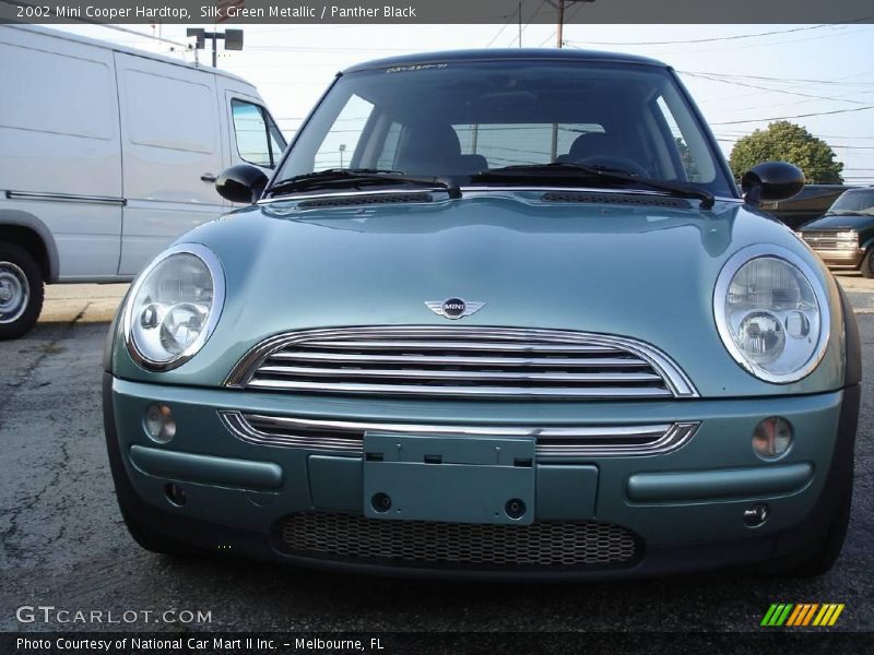 Silk Green Metallic / Panther Black 2002 Mini Cooper Hardtop