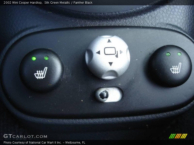 Silk Green Metallic / Panther Black 2002 Mini Cooper Hardtop