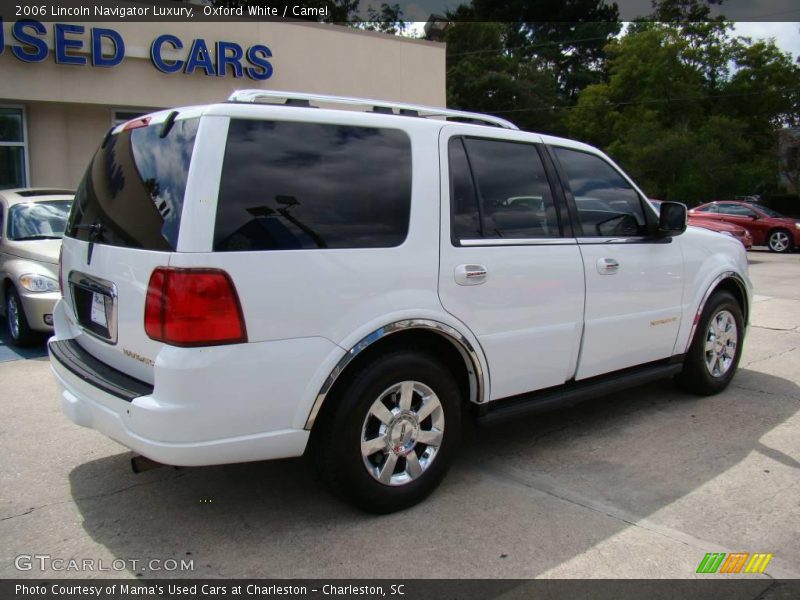 Oxford White / Camel 2006 Lincoln Navigator Luxury