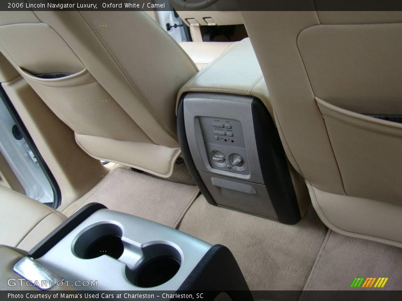 Oxford White / Camel 2006 Lincoln Navigator Luxury