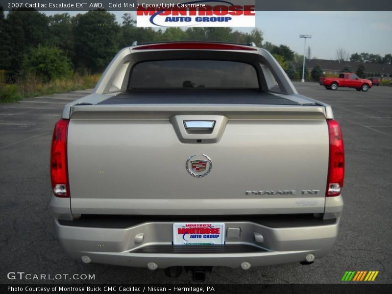 Gold Mist / Cocoa/Light Cashmere 2007 Cadillac Escalade EXT AWD