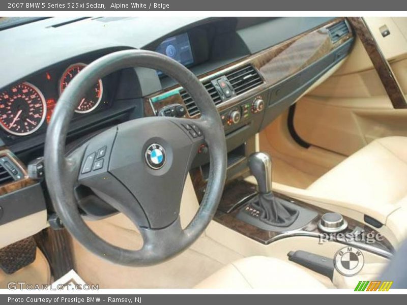 Alpine White / Beige 2007 BMW 5 Series 525xi Sedan
