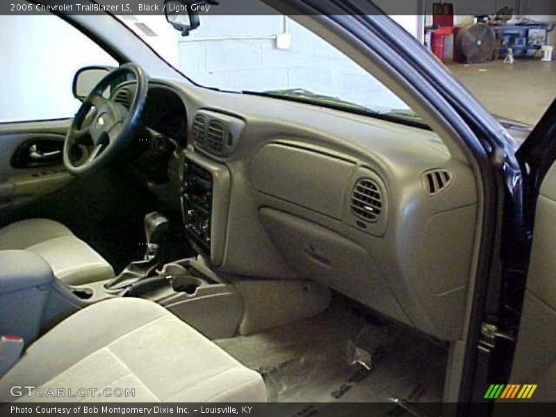 Black / Light Gray 2006 Chevrolet TrailBlazer LS