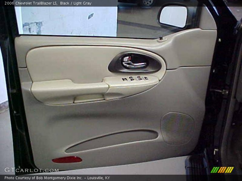 Black / Light Gray 2006 Chevrolet TrailBlazer LS