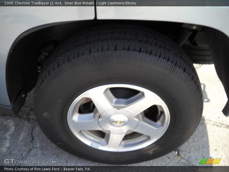 Silver Blue Metallic / Light Cashmere/Ebony 2006 Chevrolet TrailBlazer LS 4x4