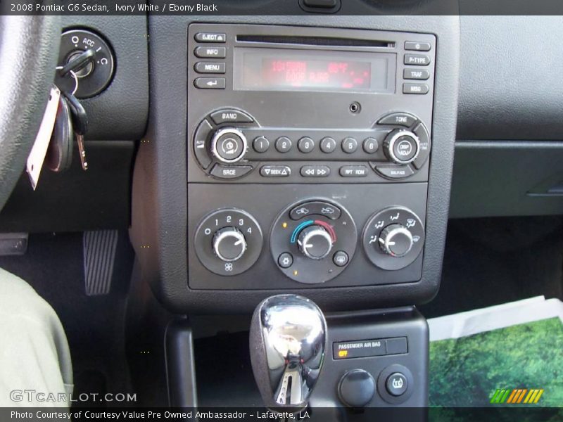 Ivory White / Ebony Black 2008 Pontiac G6 Sedan