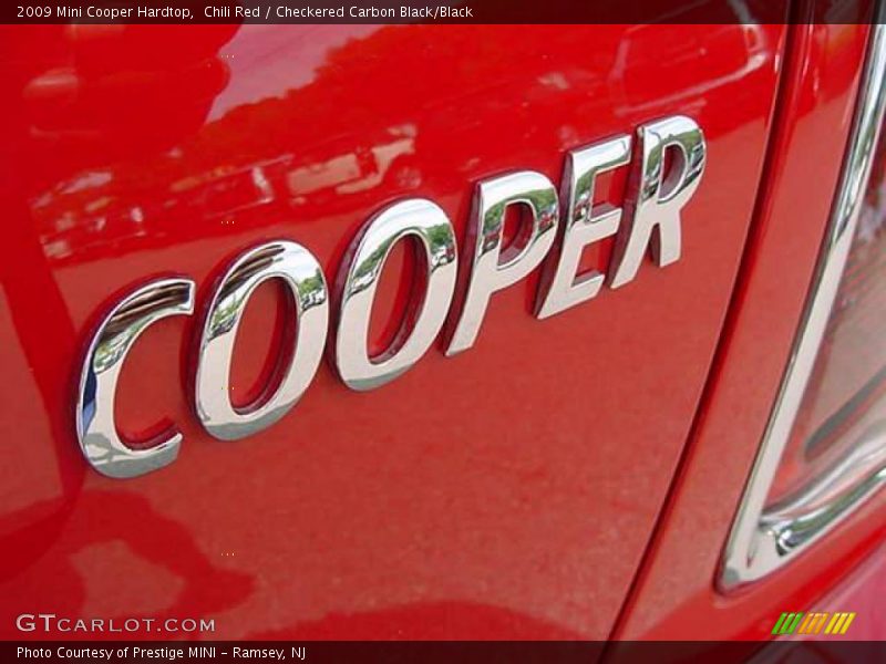 Chili Red / Checkered Carbon Black/Black 2009 Mini Cooper Hardtop