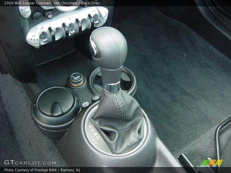 Hot Chocolate / Black/Grey 2009 Mini Cooper Clubman