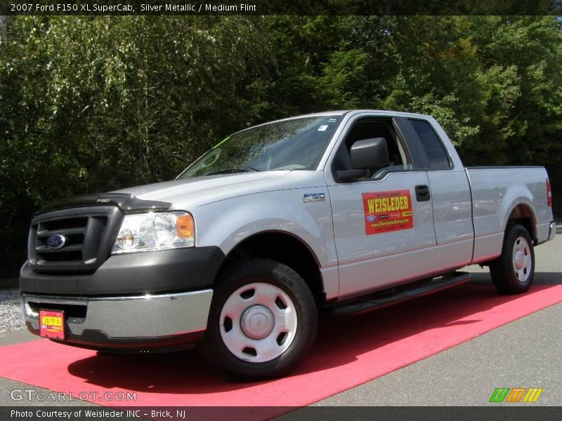 Silver Metallic / Medium Flint 2007 Ford F150 XL SuperCab