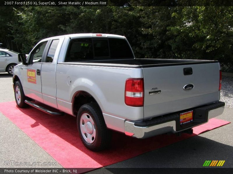 Silver Metallic / Medium Flint 2007 Ford F150 XL SuperCab