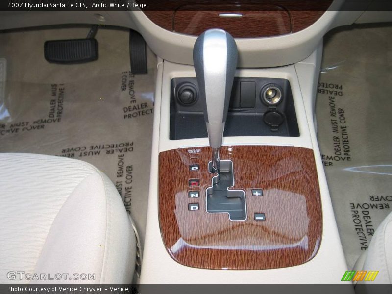 Arctic White / Beige 2007 Hyundai Santa Fe GLS