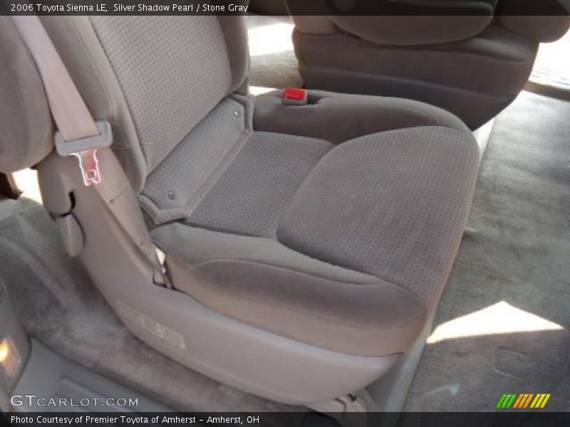 Silver Shadow Pearl / Stone Gray 2006 Toyota Sienna LE