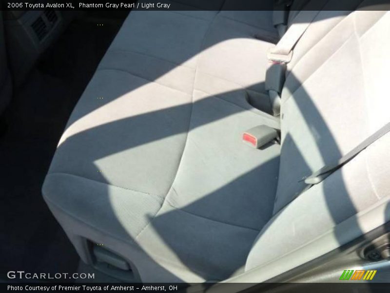 Phantom Gray Pearl / Light Gray 2006 Toyota Avalon XL