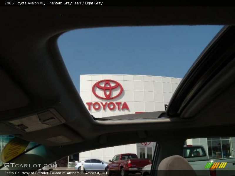 Phantom Gray Pearl / Light Gray 2006 Toyota Avalon XL