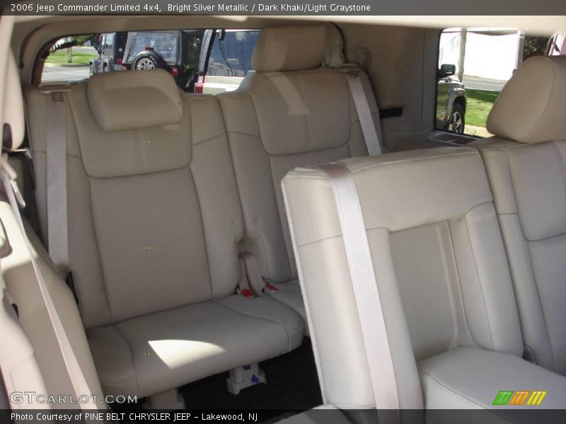 Bright Silver Metallic / Dark Khaki/Light Graystone 2006 Jeep Commander Limited 4x4