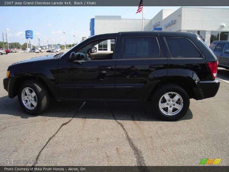 Black / Khaki 2007 Jeep Grand Cherokee Laredo 4x4