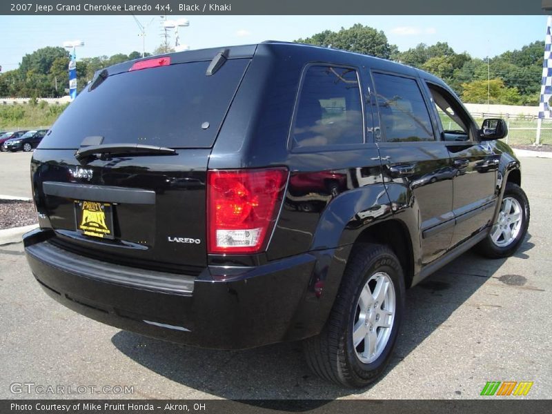 Black / Khaki 2007 Jeep Grand Cherokee Laredo 4x4