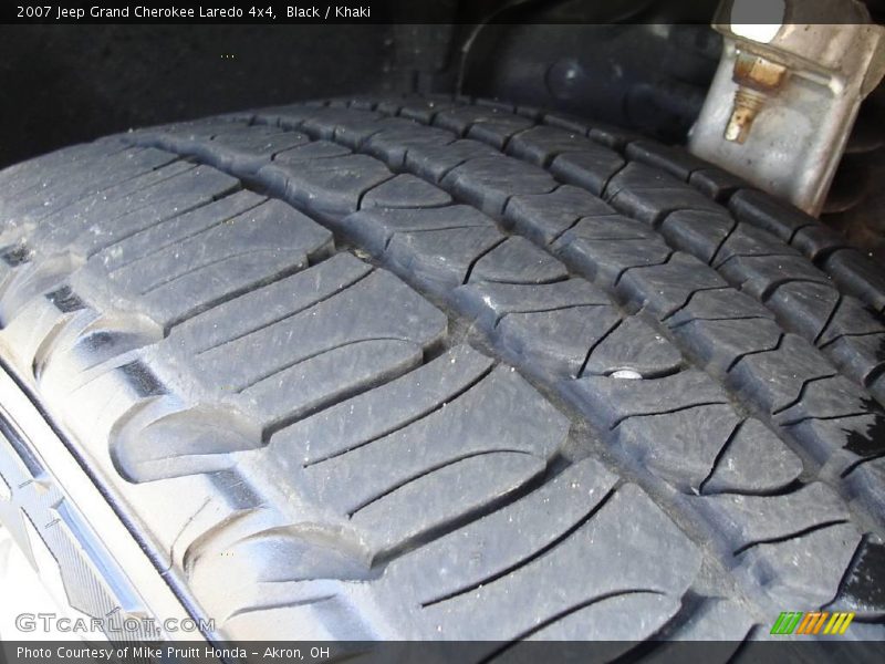 Black / Khaki 2007 Jeep Grand Cherokee Laredo 4x4