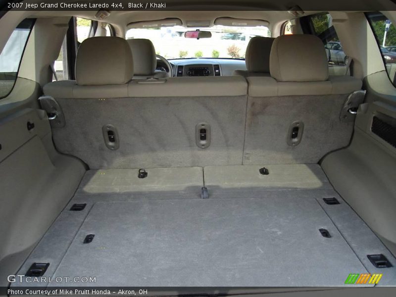 Black / Khaki 2007 Jeep Grand Cherokee Laredo 4x4