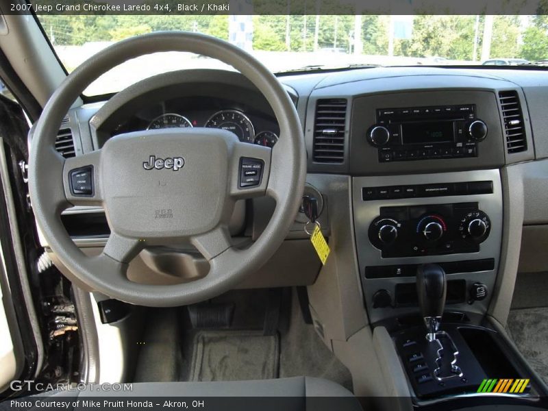 Black / Khaki 2007 Jeep Grand Cherokee Laredo 4x4