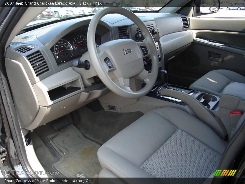 Black / Khaki 2007 Jeep Grand Cherokee Laredo 4x4