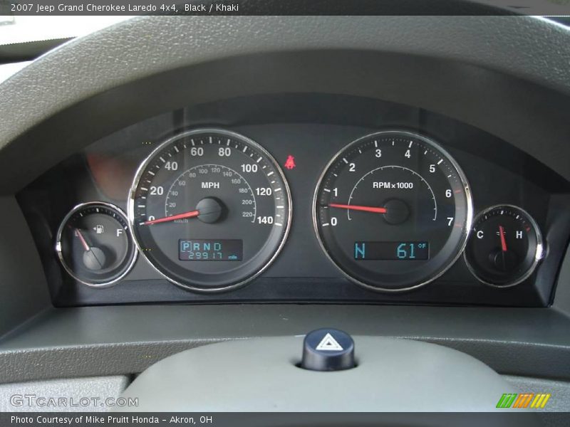 Black / Khaki 2007 Jeep Grand Cherokee Laredo 4x4